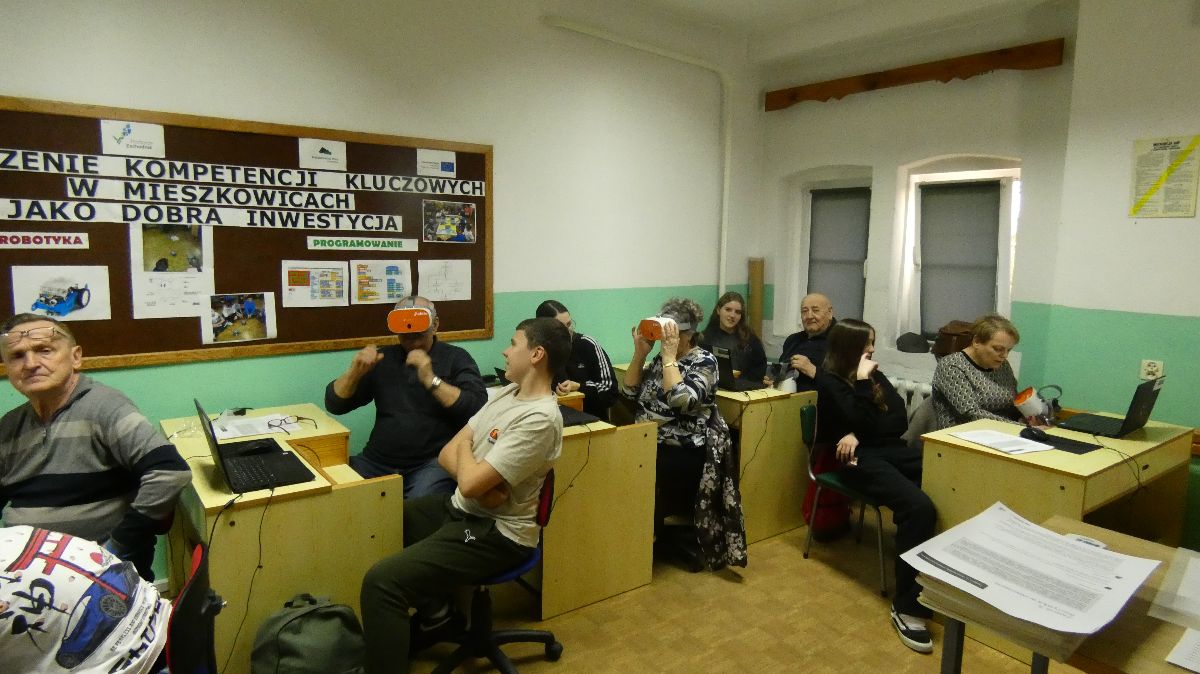Galeria zdjęć: Szkoła Międzypokoleniowa
